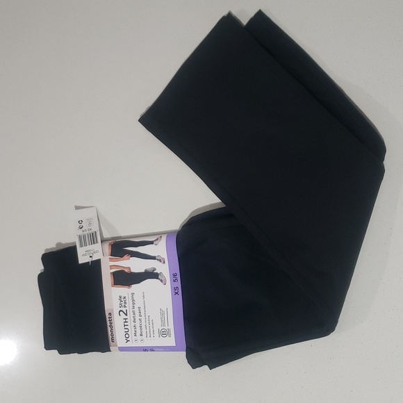 Mondetta Youth Girls size 5/6 Black leggings- 2 pair in pack - Picture 4 of 4